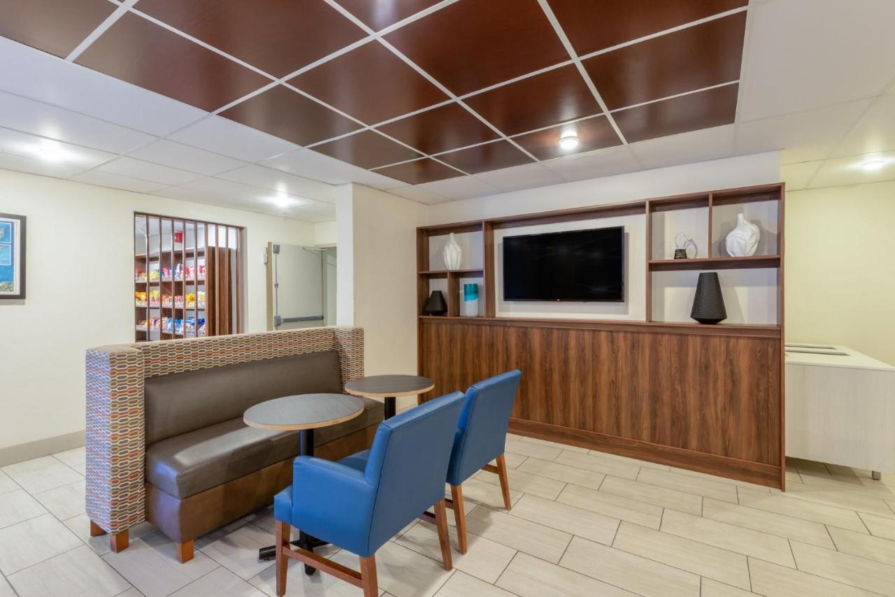 Holiday Inn Express Vermilion By Ihg Kültér fotó